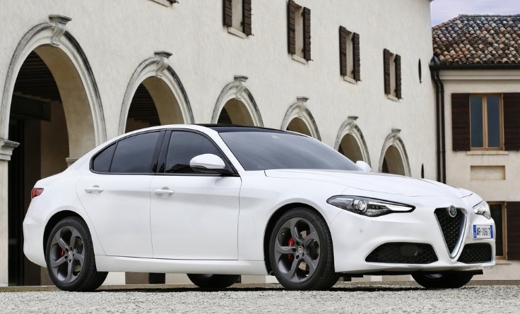 2018 Alfa Romeo Giulia 2.0 AWD 280 HP Veloce AT