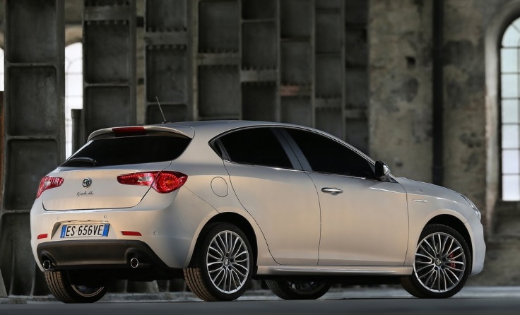2020 Alfa Romeo Giulietta 1.6 JTD 120 HP Sprint TCT Özellikleri - arabayakit.com