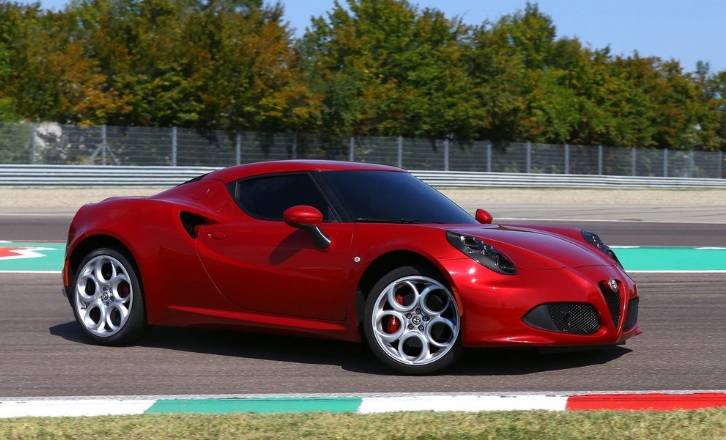2016 Alfa Romeo 4C 1.8 240 HP Alfa Romeo TCT Özellikleri - arabayakit.com