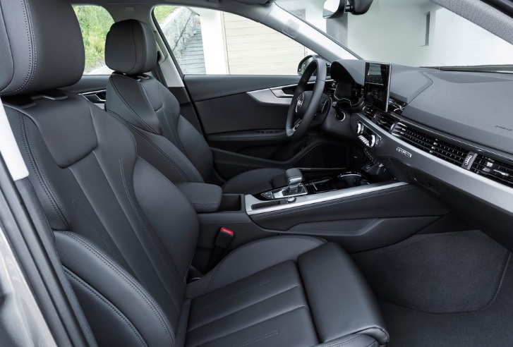 2023 Audi A4 2.0 TDI 204 HP Advanced S Tronic