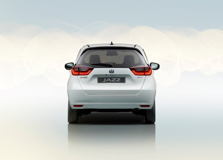 2023 Honda Jazz 1.5 109 HP Executive E-CVT Özellikleri - arabayakit.com