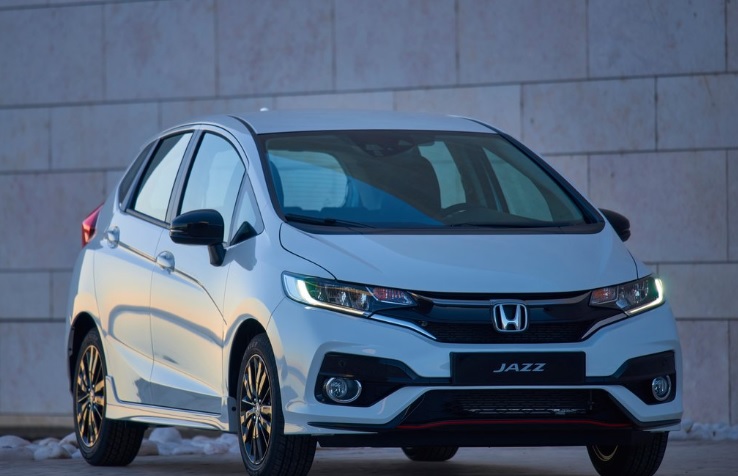 2018 Honda Jazz 1.3 102 HP Elegance CVT Özellikleri - arabayakit.com
