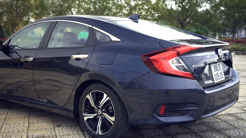 2018 Honda Civic 1.6 VTEC 125 HP Elegance CVT Özellikleri - arabayakit.com