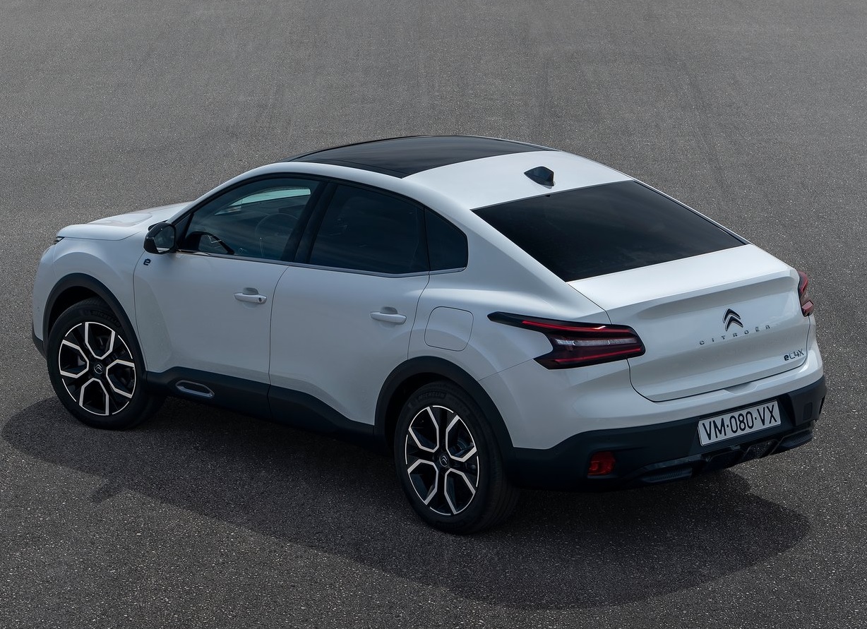 2023 Citroen C4 X 1.5 BlueHDI 130 HP Feel Bold EAT