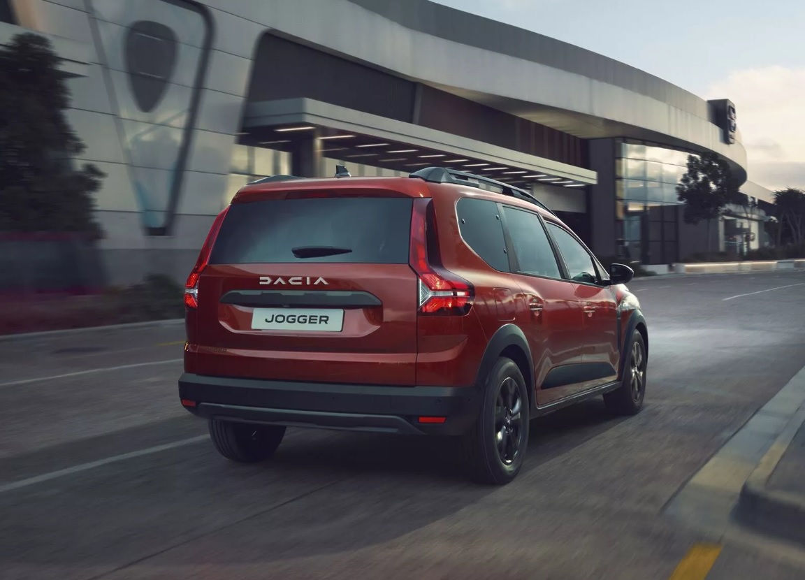 2023 Dacia Jogger 1.0 ECO 100 HP Essential Manuel Özellikleri - arabayakit.com