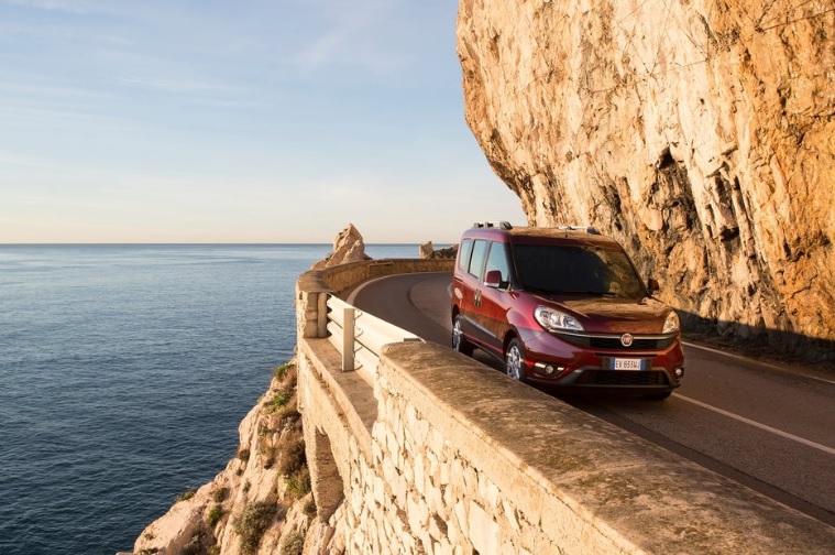 2021 Fiat Doblo Combi 1.6 Multijet 120 HP Easy Manuel Özellikleri - arabayakit.com