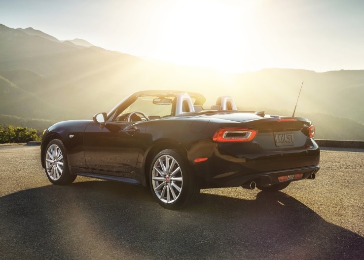 2017 Fiat 124 Spider 1.4 T Multiair 140 HP Lusso Manuel