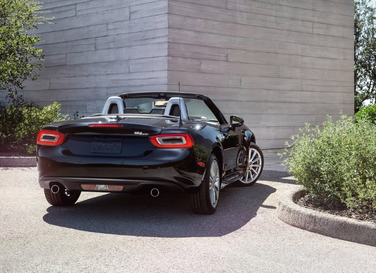 2017 Fiat 124 Spider 1.4 T Multiair 140 HP Lusso Manuel