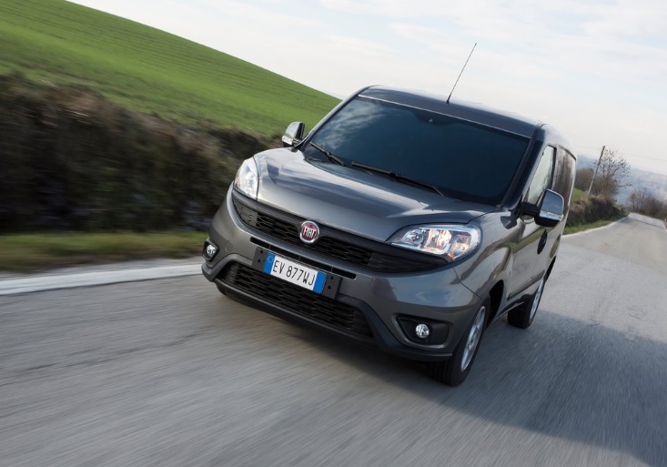 2021 Fiat Doblo Cargo 1.3 Multijet 95 HP Standart Manuel Özellikleri - arabayakit.com
