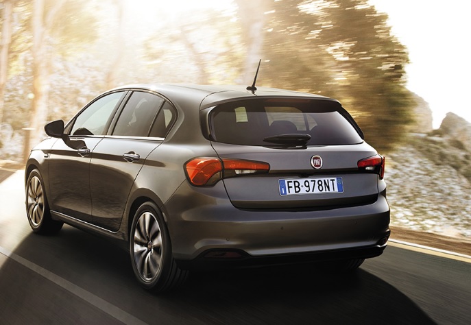 2016 Fiat Egea HB 1.4 120 HP T-Jet Lounge Plus Manuel Özellikleri - arabayakit.com