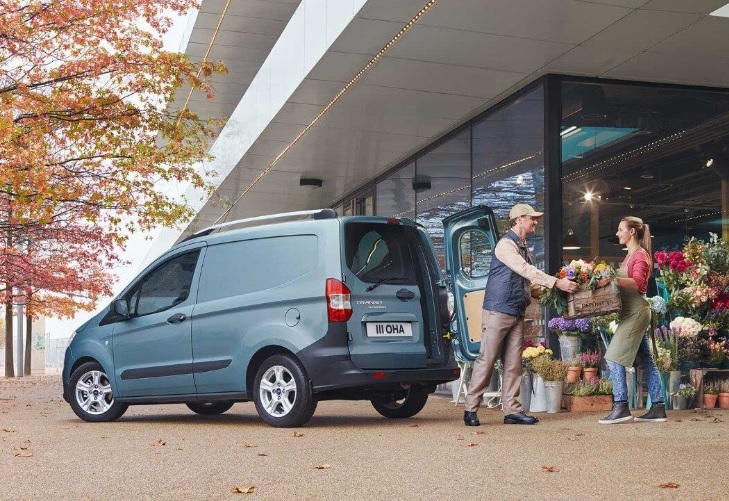2022 Ford Transit Courier 1.5 TDCi 100 HP Van Deluxe Manuel