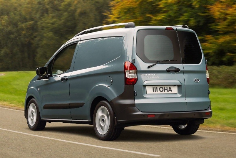 2022 Ford Transit Courier 1.5 TDCi 100 HP Van Deluxe Manuel Özellikleri - arabayakit.com