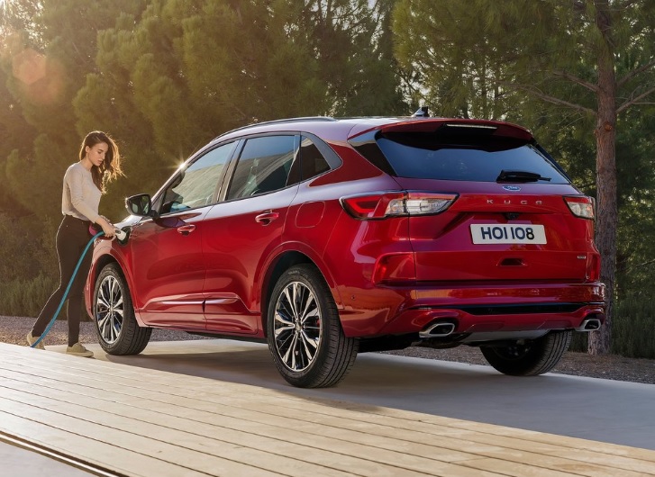 2022 Ford Kuga 1.5 EcoBlue 120 HP ST-Line Otomatik Özellikleri - arabayakit.com