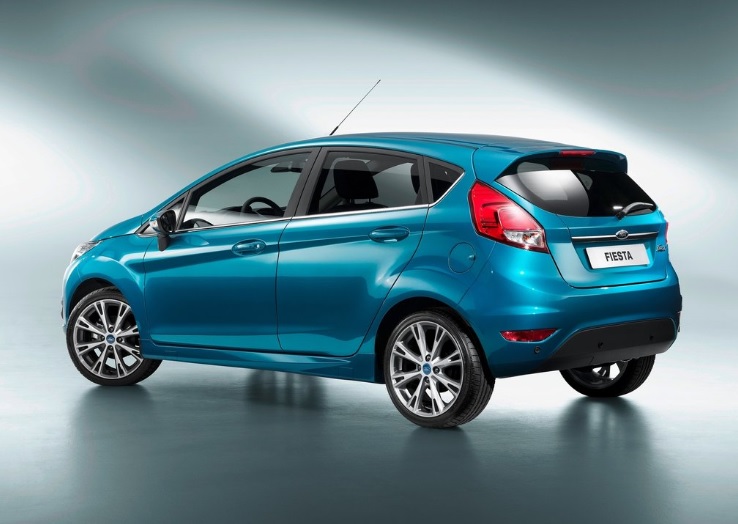 2015 Ford Fiesta 1.6i 105 HP Trend PowerShift Özellikleri - arabayakit.com