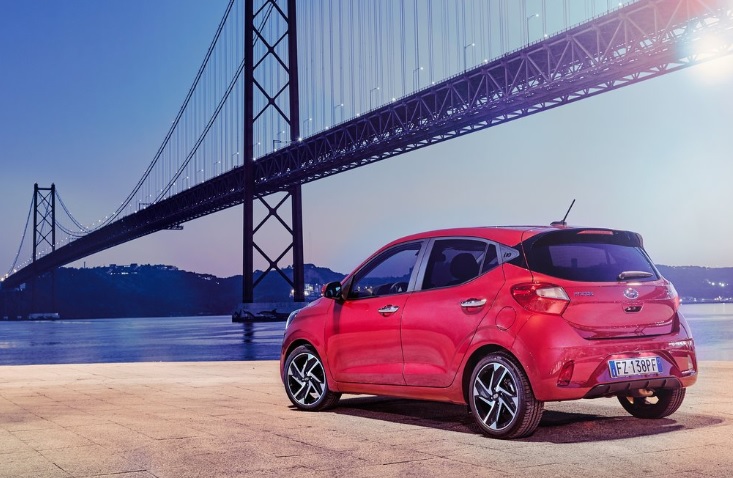 2020 Hyundai i10 1.0 MPI 67 HP Style AMT Özellikleri - arabayakit.com