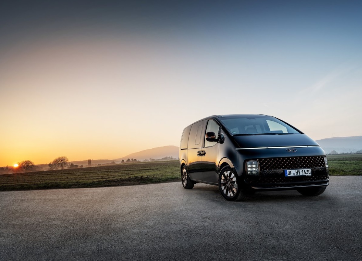 2022 Hyundai Staria 2.2 CRDi 177 HP Prime AT