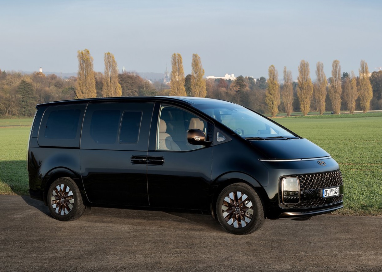 2022 Hyundai Staria 2.2 CRDi 177 HP Prime AT