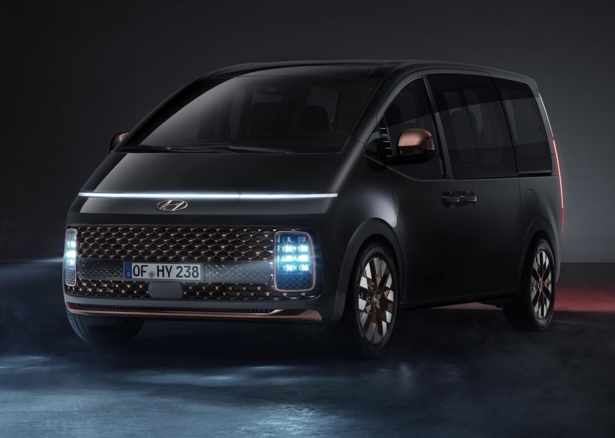 2022 Hyundai Staria 2.2 CRDi 177 HP Prime AT