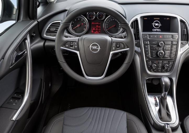 2017 Opel Astra Sedan 1.4 140 HP Design AT