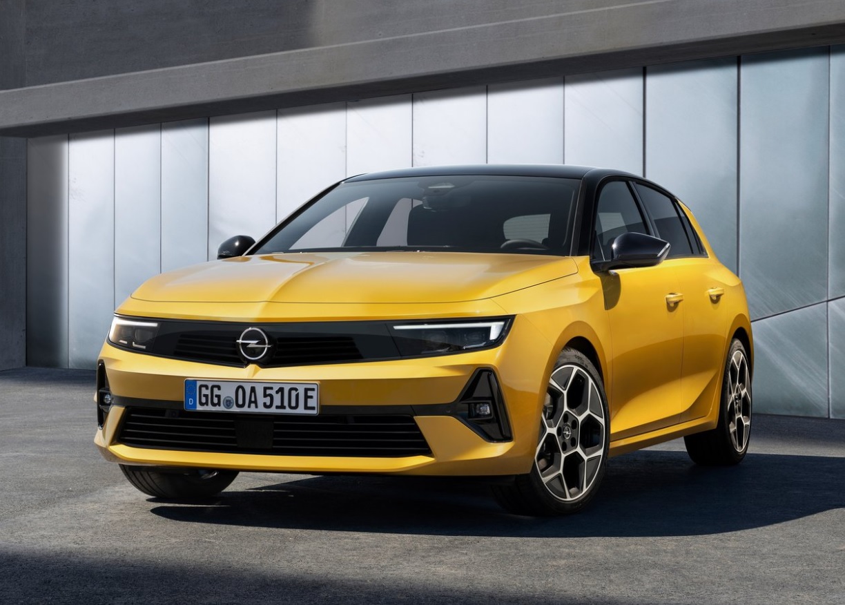 2022 Opel Astra 1.2 Turbo 130 HP Edition AT