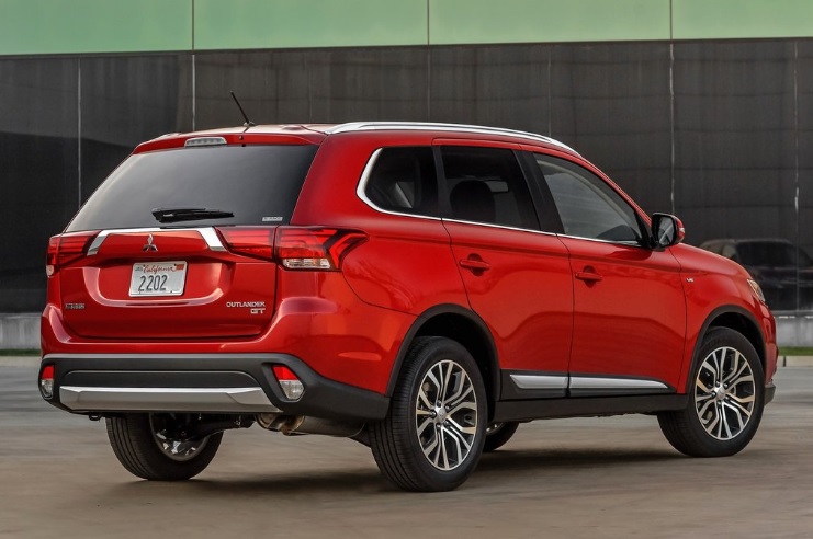 2017 Mitsubishi Outlander 2.0 150 HP Instyle CVT Özellikleri - arabayakit.com