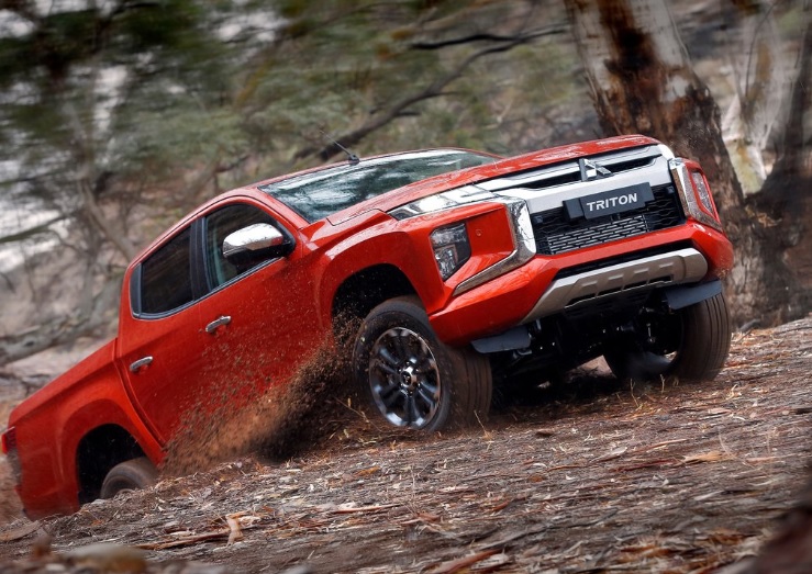2020 Mitsubishi L200 2.2 4x4 150 HP Tornado MT