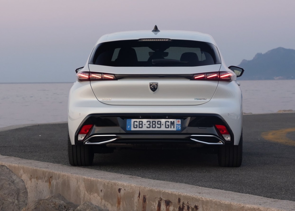2023 Peugeot 308 1.2 PureTech 130 HP Allure EAT