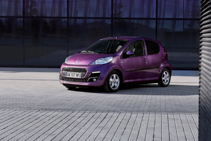 2013 Peugeot 107 1.0 68 HP Trendy 2-Tronic Özellikleri - arabayakit.com