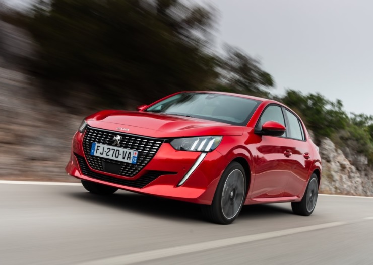 2021 Peugeot 208 1.2 PureTech 130 HP Allure AT
