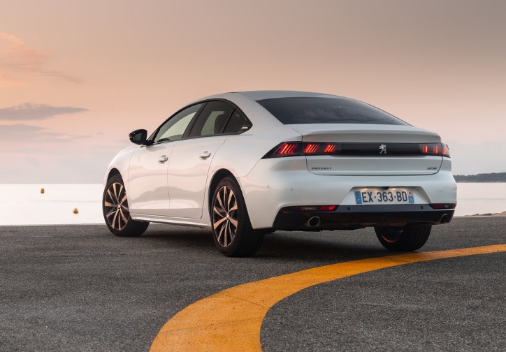 2021 Peugeot 508 1.5 BlueHDI 130 HP GT Selection EAT Özellikleri - arabayakit.com