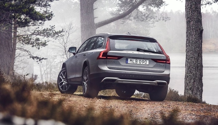 2020 Volvo V90 2.0 D5 AWD 235 Beygir Cross Country Pro Geartronic Teknik Verileri