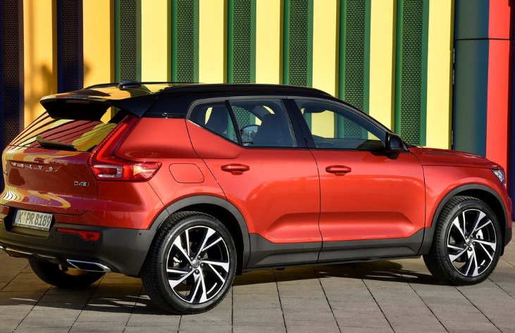 2020 Volvo XC40 2.0 T4 AWD Momentum 2020 Volvo XC40 2.0 T4 AWD 190 Beygir Momentum Geartronic Teknik Verileri