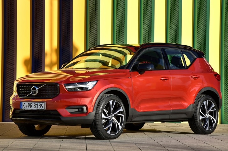 2020 Volvo XC40 2.0 T4 AWD 190 HP R-Design Geartronic