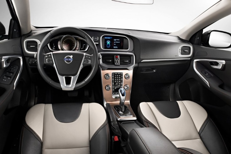 2017 Volvo V40 Cross Country 1.5 T3 152 HP Advance Geartronic