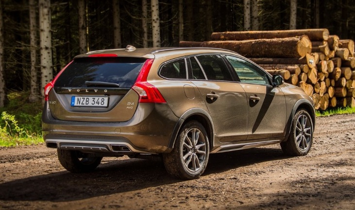 2017 Volvo V60 2.0 T6 4x4 306 HP Advance Geartronic Özellikleri - arabayakit.com