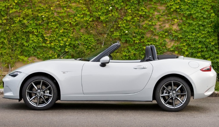 2017 Mazda MX-5 2.0 160 HP Power Sport Manuel