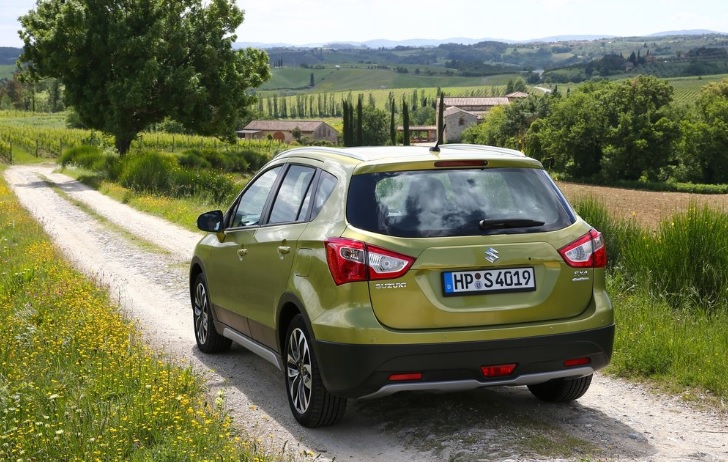2014 Suzuki SX4 1.6 GLX 120 HP S-Cross CVT