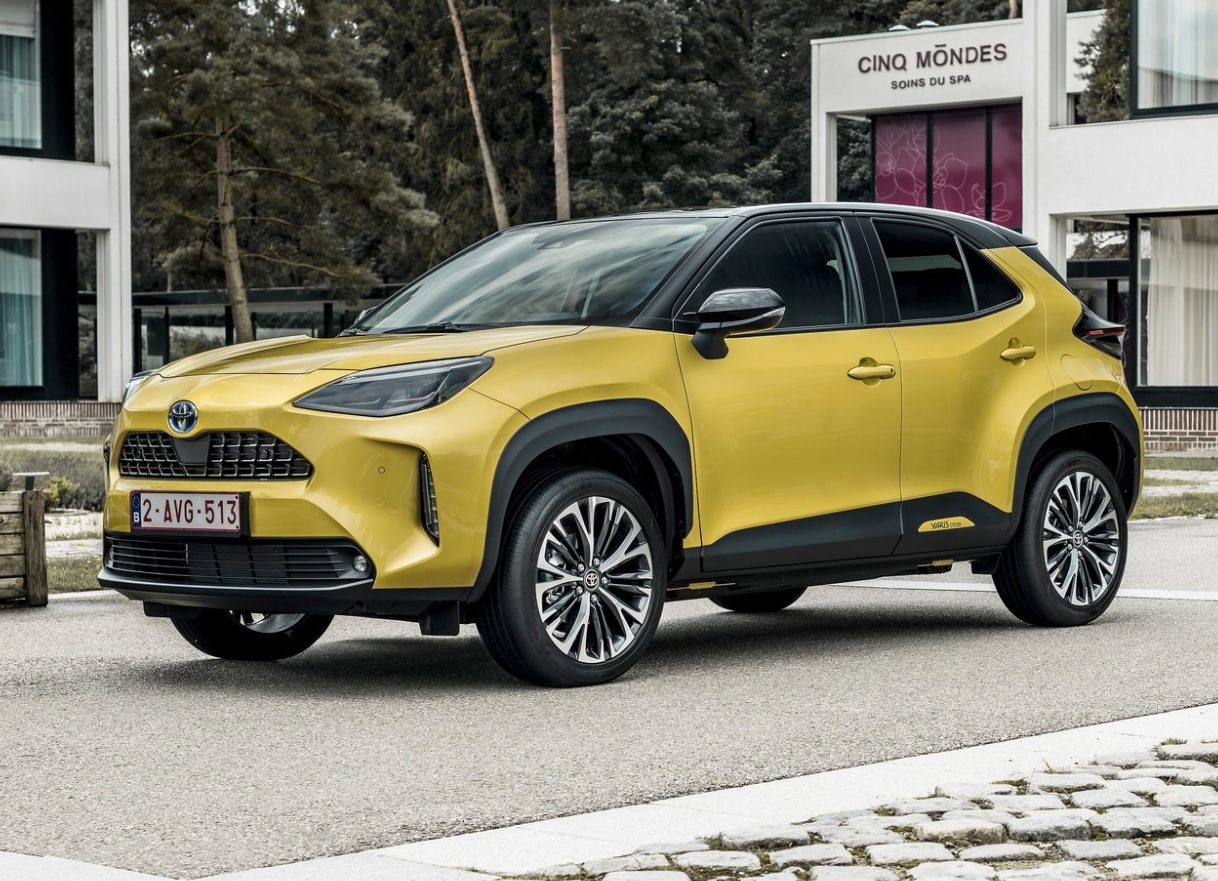 2022 Toyota Yaris Cross 1.5 Hybrid 92 HP Dream e-CVT