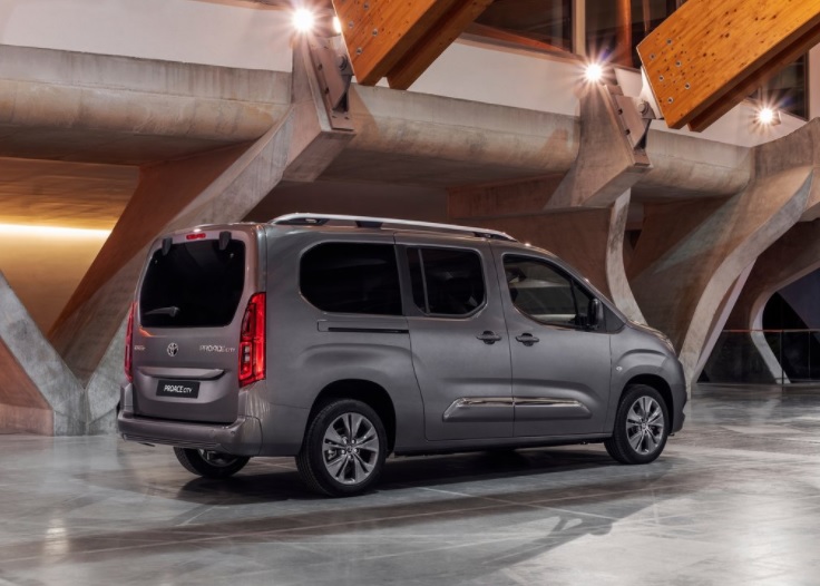 2022 Toyota Proace City 1.5 D 130 HP Passion X-Pack AT