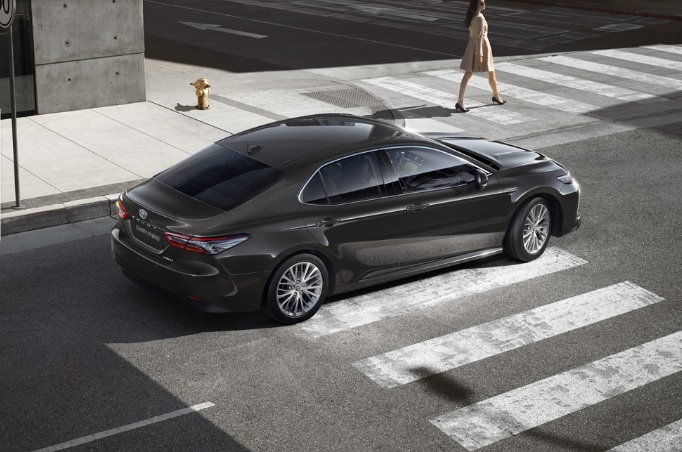 2019 Toyota Camry 2.5 218 HP Passion e-CVT