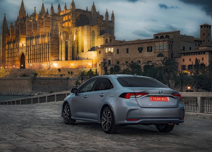 2019 Toyota Corolla 1.6 132 HP Flame X Pack Manuel
