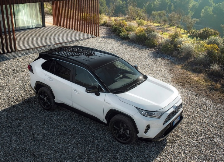 2020 Toyota RAV4 2.5 222 HP Passion e-CVT