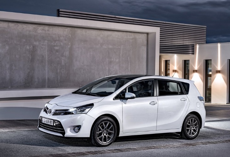2017 Toyota Verso 1.6 132 HP Active Manuel Özellikleri - arabayakit.com