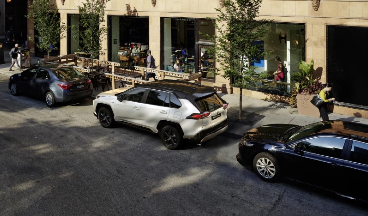 2019 Toyota RAV4 2.5 Passion 2019 Toyota RAV4 2.5 222 Beygir Passion e-CVT Teknik Verileri