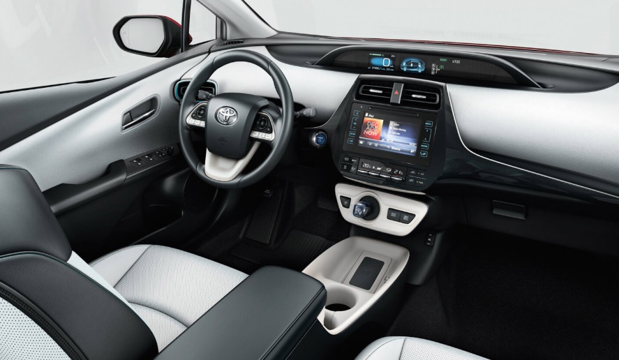2018 Toyota Prius 1.8 122 HP Premium e-CVT