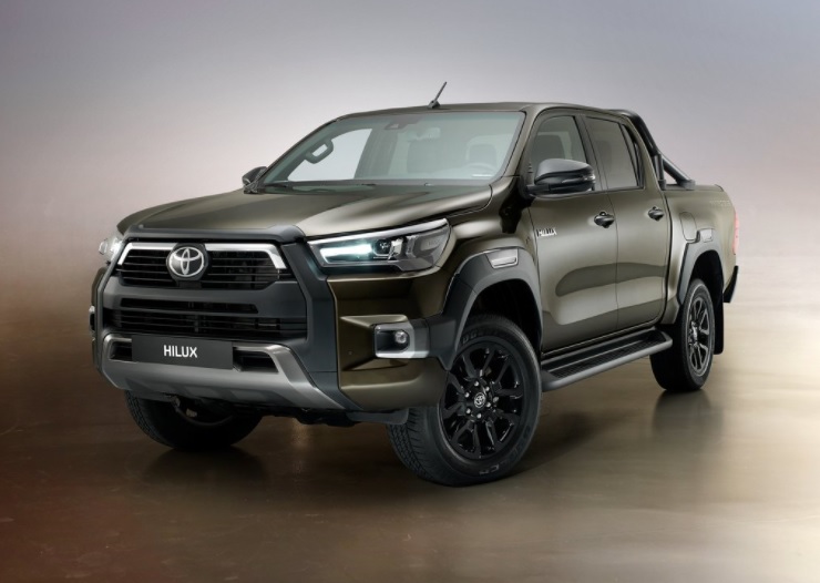 2020 Toyota Hilux 2.4 150 HP Adventure Manuel Özellikleri - arabayakit.com