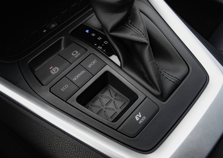 2022 Toyota RAV4 2.5 Hybrid 222 HP Passion e-CVT