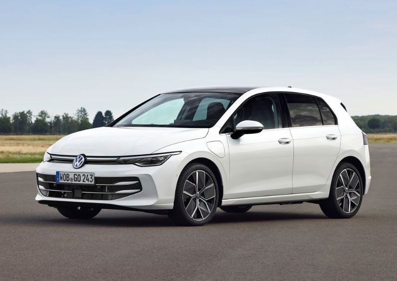 2024 Volkswagen Yeni Golf 1.5 eTSI 150 HP R-Line DSG Özellikleri - arabayakit.com