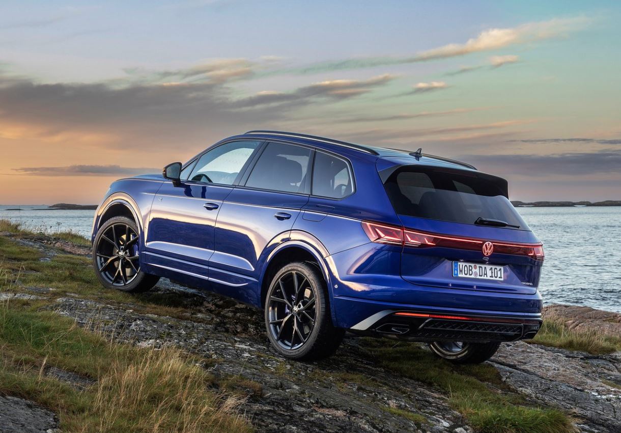 2024 Volkswagen Touareg 3.0 TDI V6 286 HP Elegance Tiptronic Özellikleri - arabayakit.com