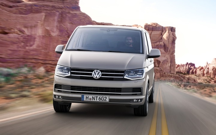 2018 Volkswagen Transporter 2.0 TDI 204 HP Camlivan DSG Özellikleri - arabayakit.com